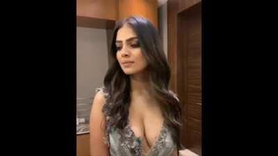 Perfect replacement for Mallaika Arora