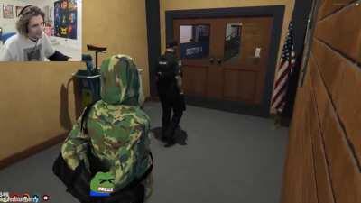 Everyone gives some, but s-some gives some 5Head