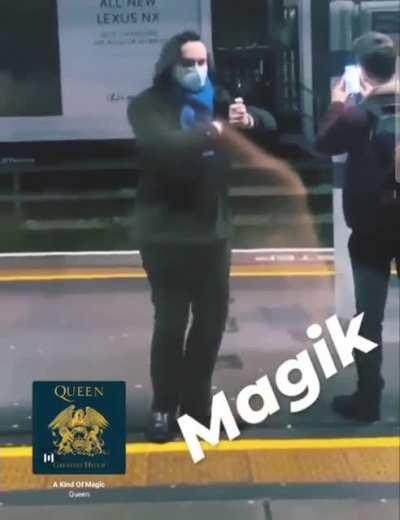 Magic being exclently performed at Bromley Station