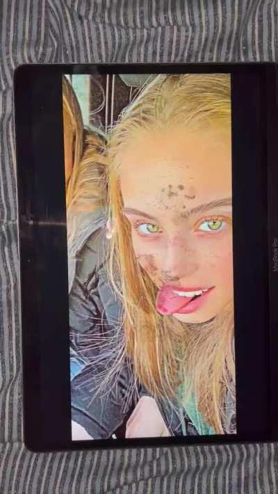 [kik xanderdusty] anyone need tribs done or jerk together