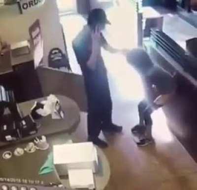 rroditoare când nu îi plătești consumația