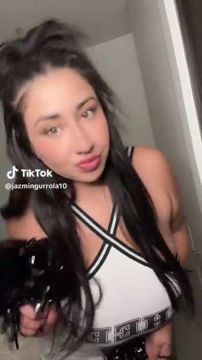 @jazmingurrola10