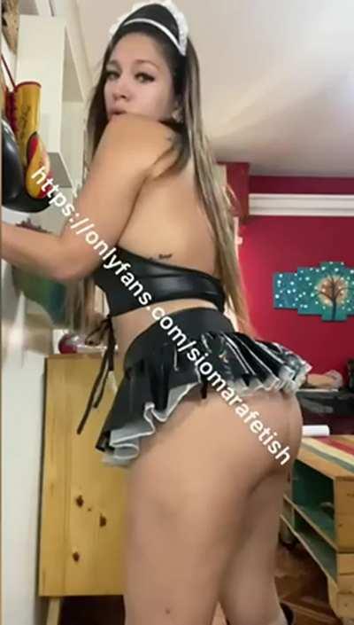 I'M GOING TO CLEAN YOUR HOUSE BUT I CAN'T STOP FARTING