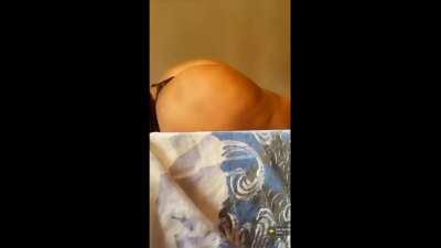 One_diva 26 clapping cheeks on Snapchat