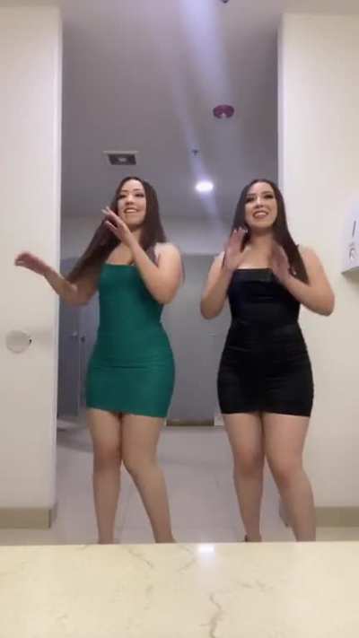Estas 2 en vestidos se ven riquísimas 🤤🔥🍆✊🏻💦💦