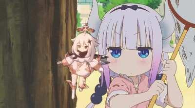 Kanna eats paimon