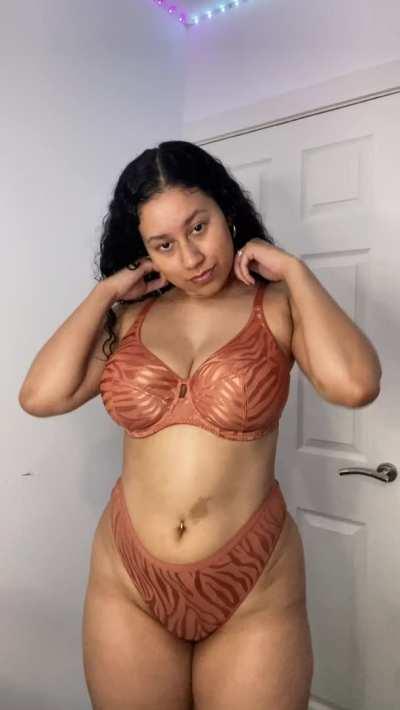 Do you fantisize about fucking a hottie like me?