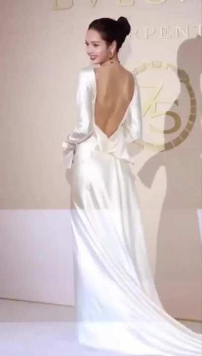 Lisaâs sexy backâ¦â¦