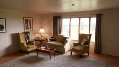 Action starts at 1 min mark