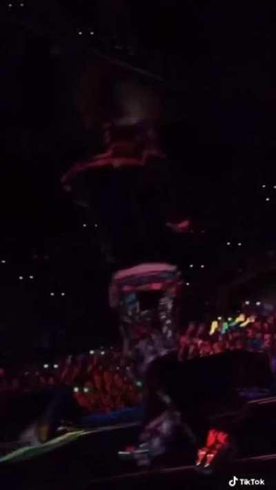 Wallpaper 2 (save as live video)