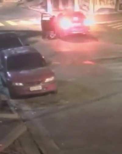 Carjacker picks the wrong car