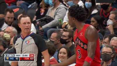 [Highlight] Jack Armstrong loses his mind at referee Marc Davis for mispronouncing OG Anunoby's name as 