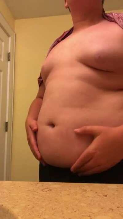 I fill out a xxl should I go for a xxxxl dm me