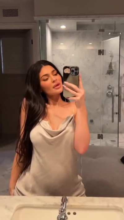 Kylie Jenner (Story)
