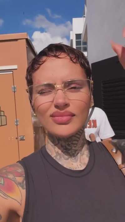 Folded is #1 on the charts 🏆