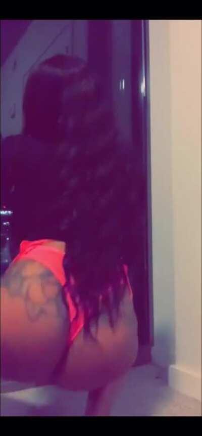 Lady L OnlyFans Thong Twerk