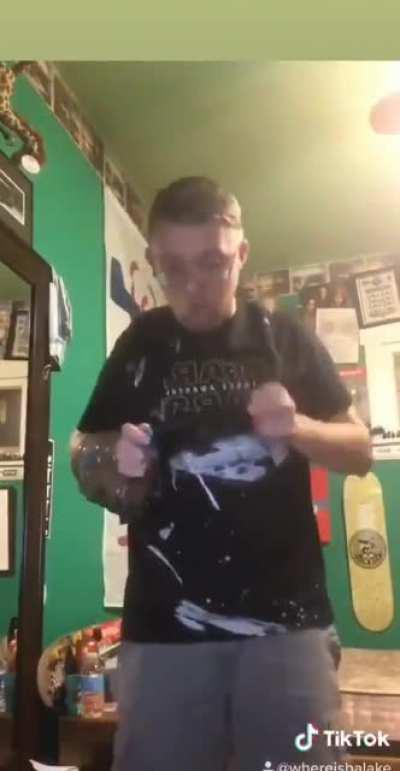 very catchy cringe here