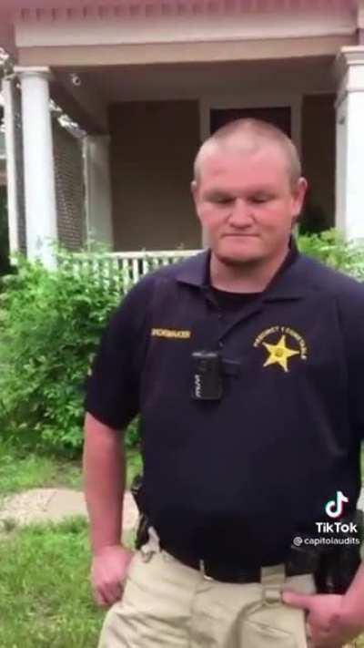 Racists cops don't even know how they are suppesed to do their job