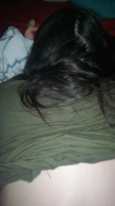 Little hair pulling 🤤