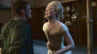 Elle Fanning nude debuts in The Great (S1E1, 2020 and S02E09, 2021)