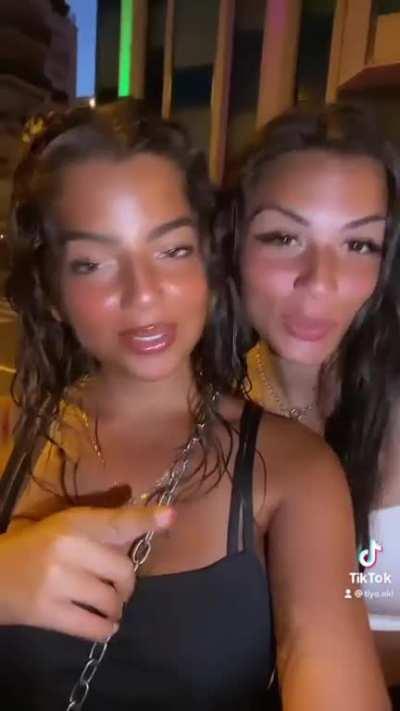 Sarahwla ð²ð¦ & Tiyaakl ð©ð¿