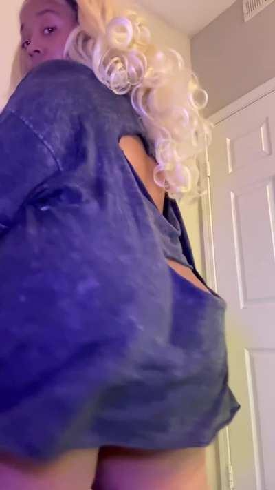 You come home and im waiting for you in the kitchen like this