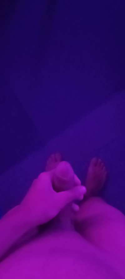 Proč vypadá tak malince! Má mít aspoň 18cm >:3💕