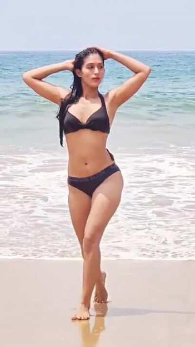 Anjali Kapoor (New)