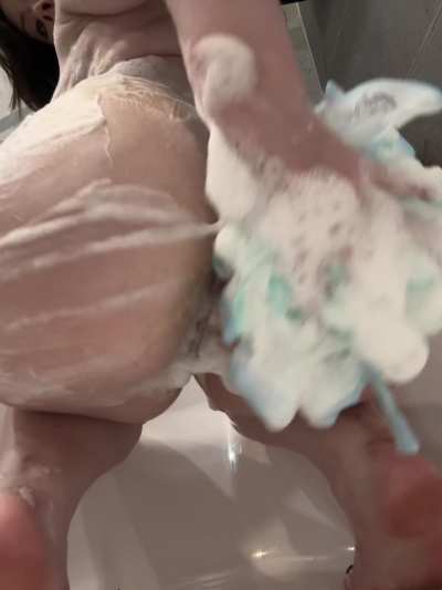 Would you like to fuck this big ass in the bathroom?