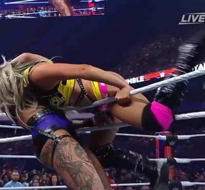 Liv Morgan bunz