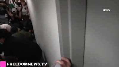 Chaos erupts at a US Federal Courthouse as ICE apprehends a man moments after his immigration hearing