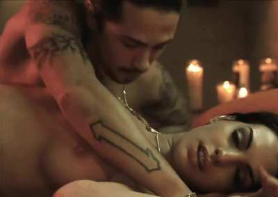 Anne Hathaway in Havoc 2005