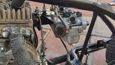 Dual carburetors on 98cc chopper