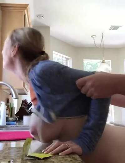 who else wants to use his mom?