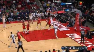 [Highlight] Kendrick Nunn throws down the hammer slam in his Wizards debut!