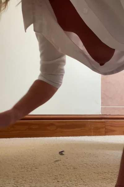 I’m sure the men at work deliberately drop things for me to pick up. Sometimes a hand would be nice !