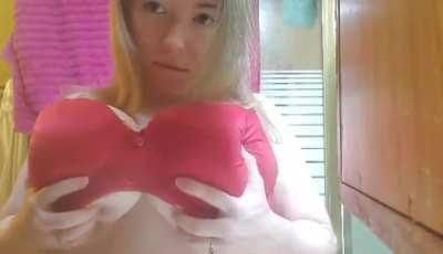 [OC] first titty drop of the year 😈