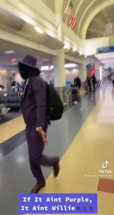 Walking out of the tavern after hitting pirate legend like..