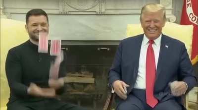 Путешественник во времени: передвигает стул. Реальность: