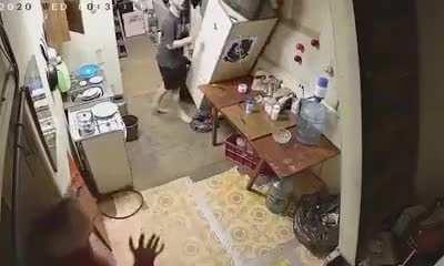 I can't stop laughing....this is awesome