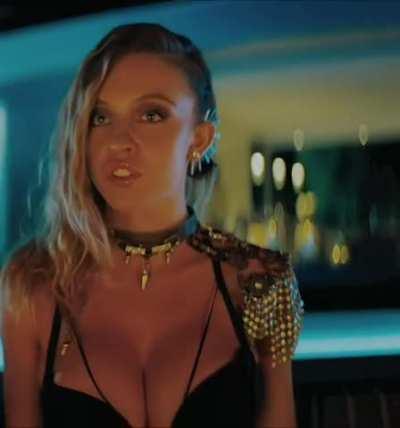 Sydney Sweeney can dominate me anytime she fucking wants to.
