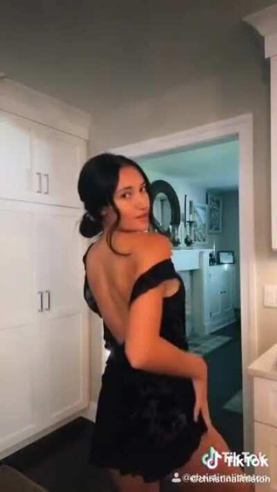 Flirty Nip Slip 😳