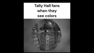 Y'all see the colors Red Yellow Green Blue Grey and start having panic attacks.