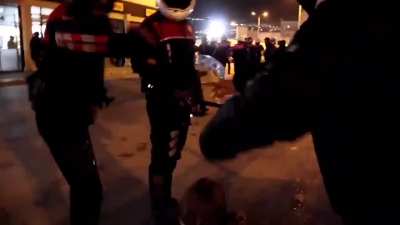 Turkish police beaten women  in protests
