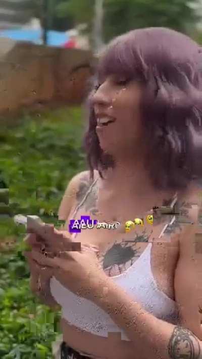 Se uma mulher Aleatoria chegasse em mim perguntando se pode cuspir na minha boca eu deixava fácil, amo toda as mulheres 👍