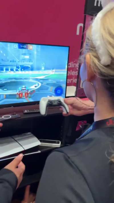 Nicole Aria riding the Motorbunny at AVN