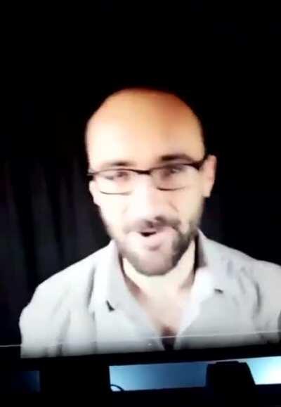 Amputees have a better sense of humor😂