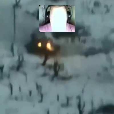 me trying to fight something with an autocannon (all I see is fucking dust)