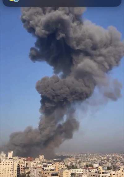 An IDF strike causes an Hamas explosives/ammunition depot to cook off. Some of the secondary explosions can be seen propagating underground through the Hamas tunnels that led to the depot.