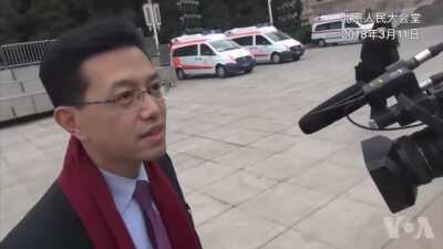 如何以新时代中国特色社会主义习近平思想阐述取消国家主席任期制的优越性？